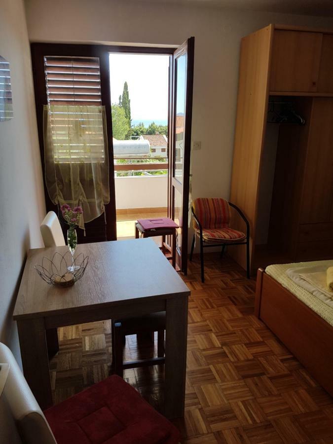 Apartmani Rosanda Petrcane Buitenkant foto